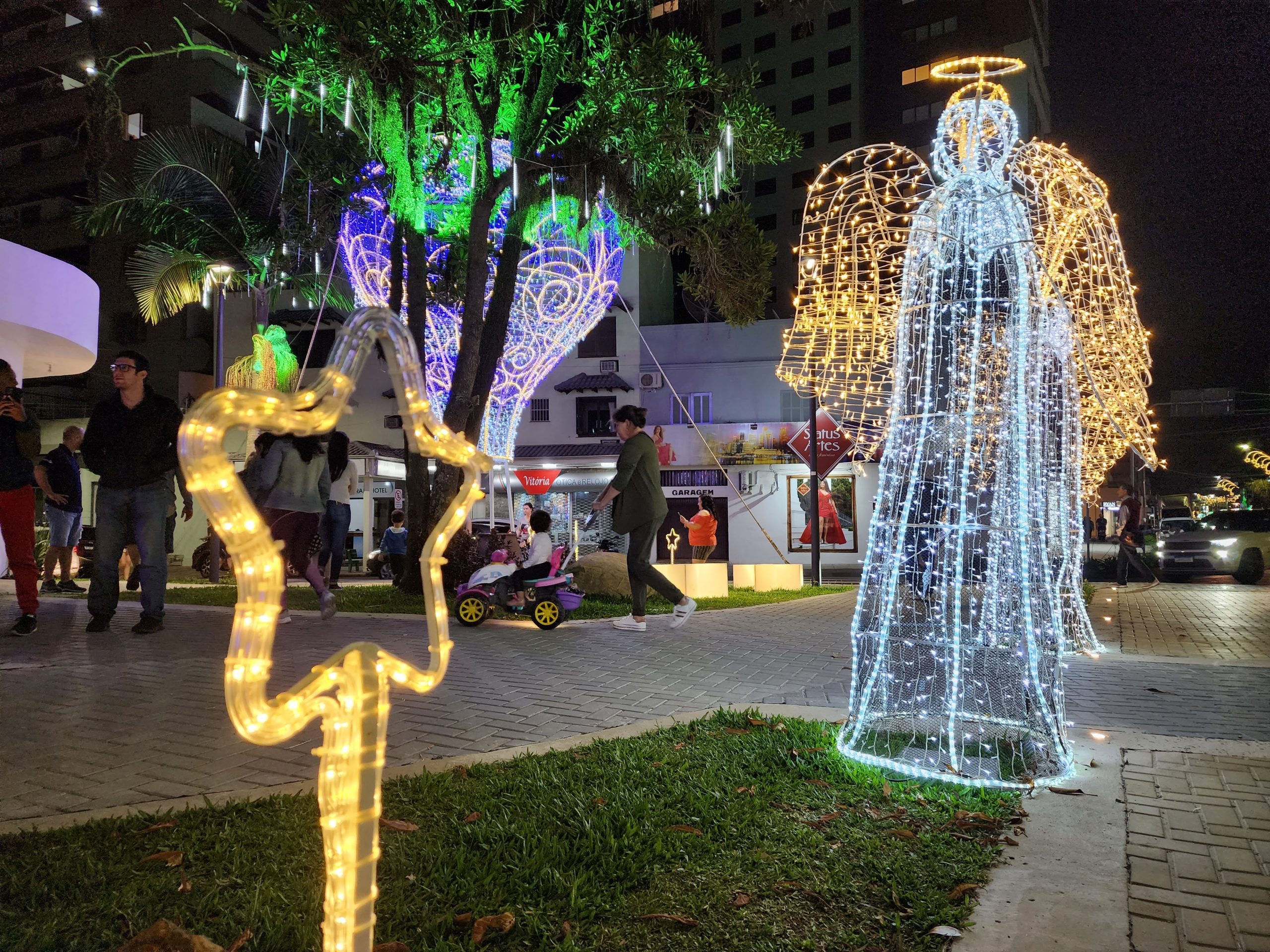 Decoração de Natal em Torres encanta moradores e visitantes – Prefeitura de  Torres/RS – Site oficial